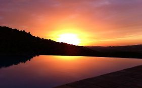 Hotel Rural Los Tadeos